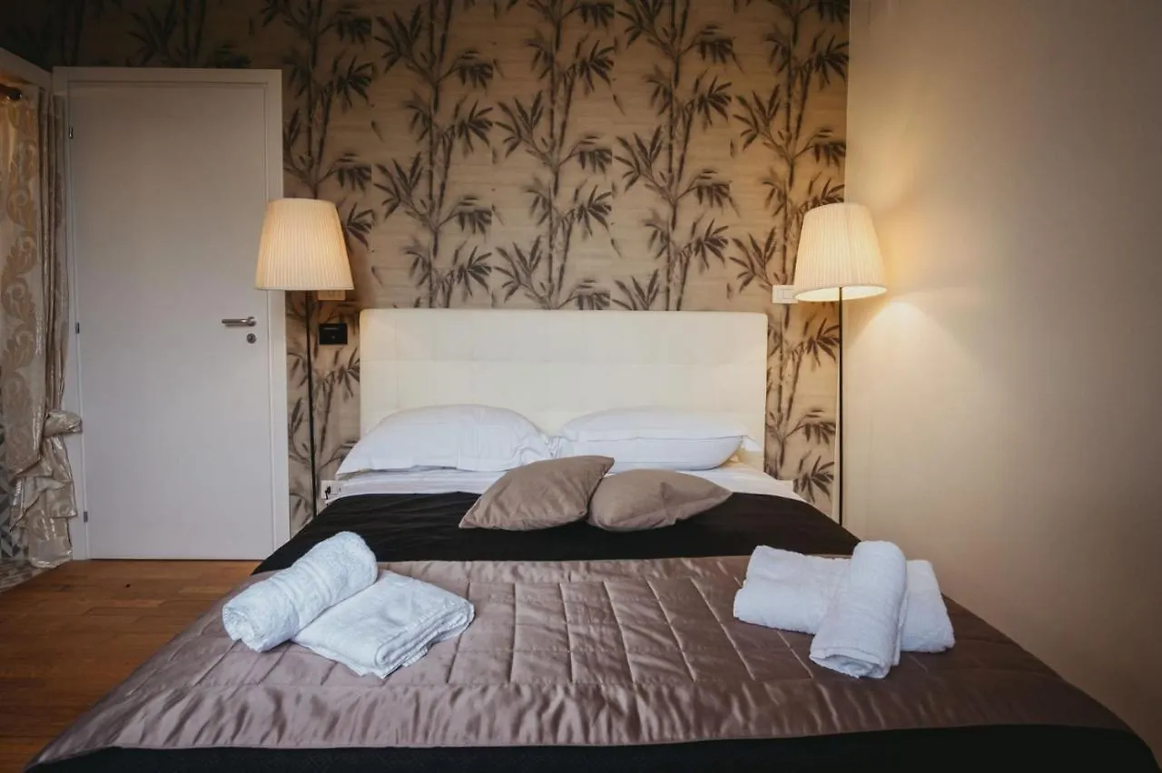Colosseum Rooms Rome Apartment