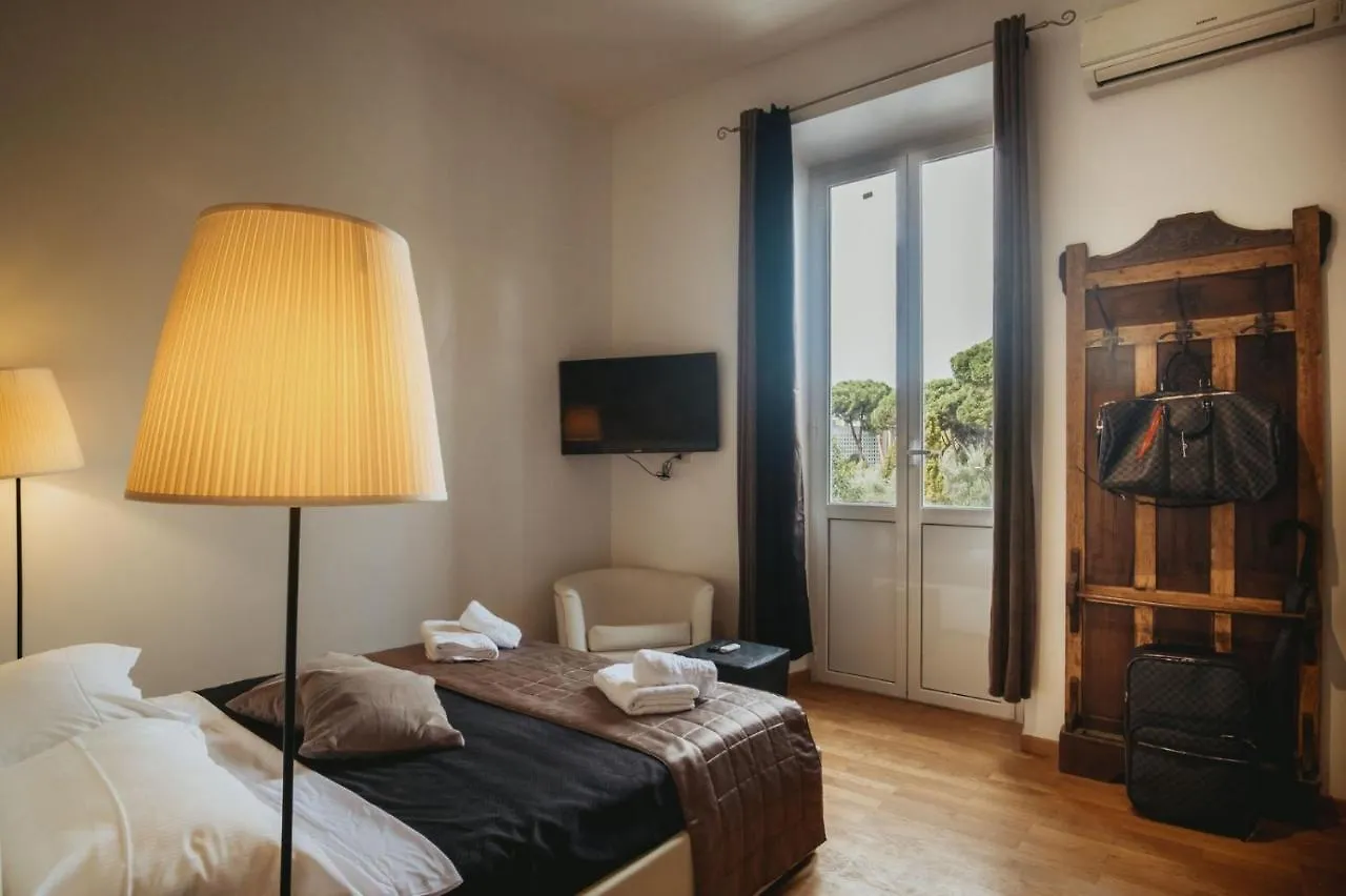 Colosseum Rooms Rome Apartment